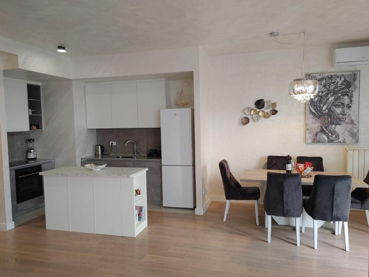Gigi Apartment Белград Екстериор снимка